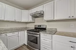 530 B St, Hollister, CA 95023 - Photo 25