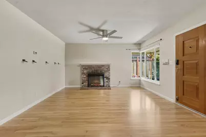 530 B St, Hollister, CA 95023 - Photo 11