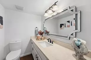 719 Hibiscus Pl, San Jose, CA 95117 - Photo 11