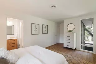 25 Stowe Ln, Menlo Park, CA 94025 - Photo 11