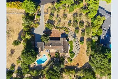 25900 Vinedo, Los Altos Hills, CA 94022 - Photo 47