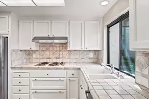 8493 Grenache Ct, San Jose, CA 95135 - Photo 7