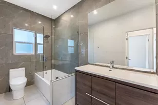 1511 19th Ave, Oakland, CA 94606 - Photo 11