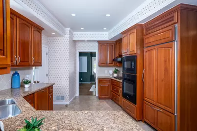 1877 Elizabeth St, San Carlos, CA 94070 - Photo 9