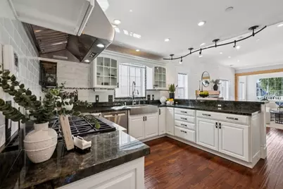 917 Howard Ave, Burlingame, CA 94010 - Photo 17