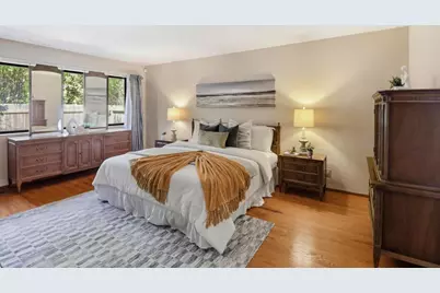701 Christine Dr, Palo Alto, CA 94303 - Photo 27