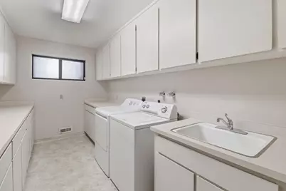 701 Christine Dr, Palo Alto, CA 94303 - Photo 41