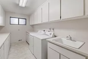 701 Christine Dr, Palo Alto, CA 94303 - Photo 41