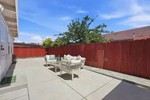 762 Portola Dr, San Leandro, CA 94578 - Photo 35