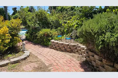 1296 Dentwood Dr, San Jose, CA 95118 - Photo 37