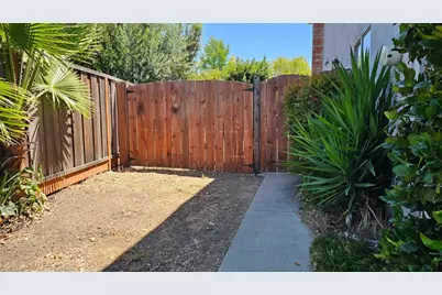 1296 Dentwood Dr, San Jose, CA 95118 - Photo 35