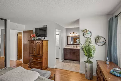 1296 Dentwood Dr, San Jose, CA 95118 - Photo 17