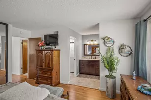 1296 Dentwood Dr, San Jose, CA 95118 - Photo 17