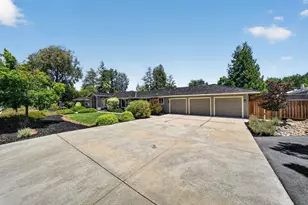 19348 Harleigh Dr, Saratoga, CA 95070 - Photo 29