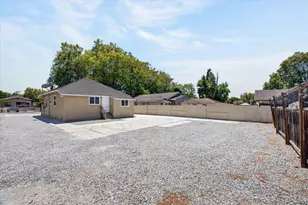 742 4th St, Hollister, CA 95023 - Photo 37