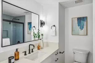 1000 North Point St 201, San Francisco, CA 94109 - Photo 37