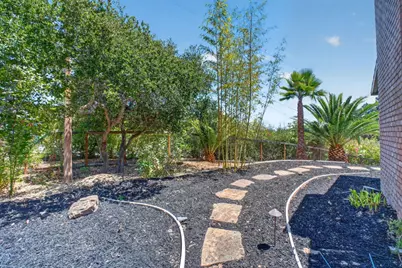 12800 Dianne Dr, Los Altos Hills, CA 94022 - Photo 29
