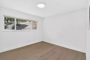 12800 Dianne Dr, Los Altos Hills, CA 94022 - Photo 27