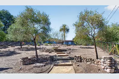 12800 Dianne Dr, Los Altos Hills, CA 94022 - Photo 31