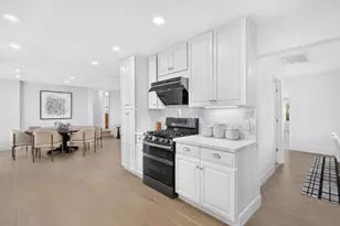 12800 Dianne Dr, Los Altos Hills, CA 94022 - Photo 17