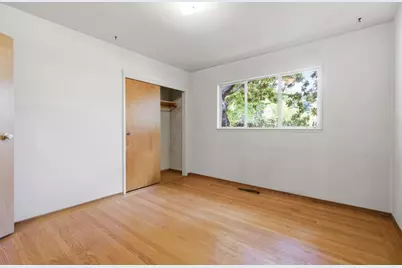 771 Center Dr, Palo Alto, CA 94301 - Photo 19