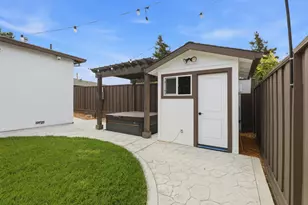 1008 El Toro Dr, Hollister, CA 95023 - Photo 41