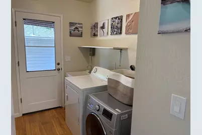 702 Beverly Ave, Capitola, CA 95010 - Photo 23