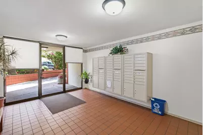 250 Whitmore St 104, Oakland, CA 94611 - Photo 35