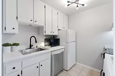 250 Whitmore St 104, Oakland, CA 94611 - Photo 7