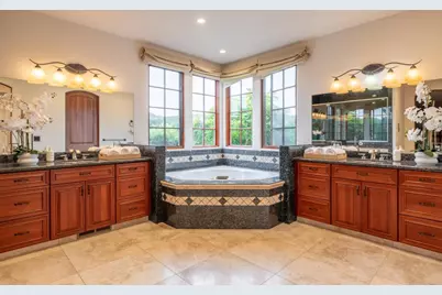 500 Belavida Rd, Monterey, CA 93940 - Photo 25