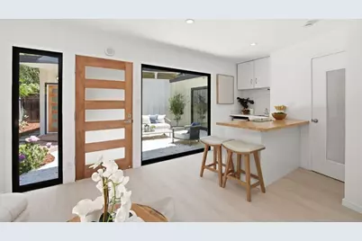 65 Kirby Pl, Palo Alto, CA 94301 - Photo 23