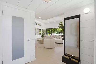 65 Kirby Pl, Palo Alto, CA 94301 - Photo 3