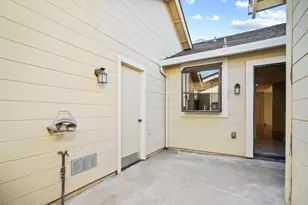 1037 Olympic Ln, Seaside, CA 93955 - Photo 15