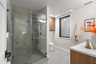 221 Hope St, Mountain View, CA 94041 - Photo 25