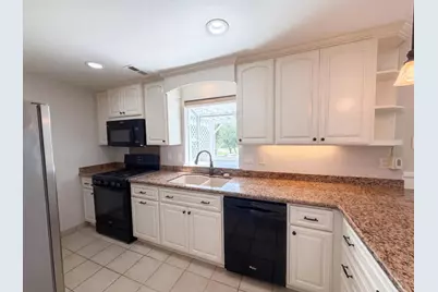 12007 Torrey Pines Dr, Auburn, CA 95602 - Photo 9