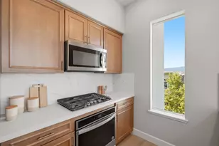 287 Llano De Los Robles Ave 9, San Jose, CA 95136 - Photo 11
