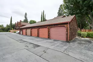 1555 Hecker Pass Rd E201, Gilroy, CA 95020 - Photo 23