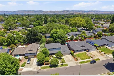 2260 Constitution Dr, San Jose, CA 95124 - Photo 43