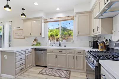 17610 Aston Ct, Morgan Hill, CA 95037 - Photo 11