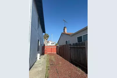 27949 Emerson Ave, Hayward, CA 94545 - Photo 15