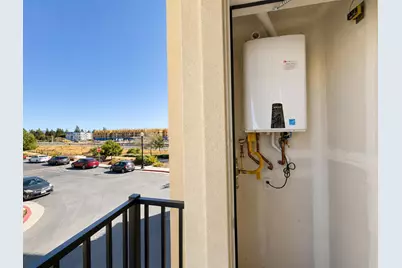 1408 Mauro Pietro Dr 202, Petaluma, CA 94954 - Photo 21