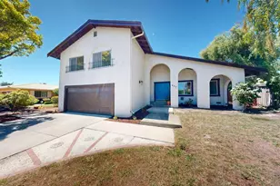 637 Cabrillo Ave, Santa Cruz, CA 95065 - Photo 1