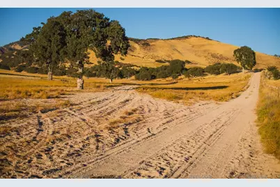 68353 Jolon Rd, Bradley, CA 93426 - Photo 3