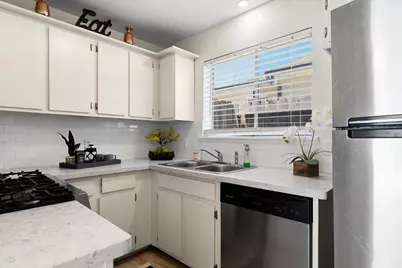 651 N 4th St, San Jose, CA 95112 - Photo 11