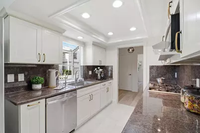 36004 Vallee Ter, Fremont, CA 94536 - Photo 13