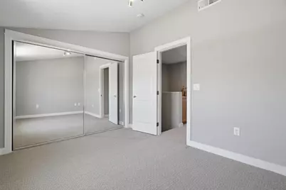 131 Cahill Park Dr, San Jose, CA 95126 - Photo 27
