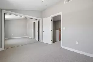 131 Cahill Park Dr, San Jose, CA 95126 - Photo 27