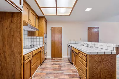 729 Helen Dr, Hollister, CA 95023 - Photo 9