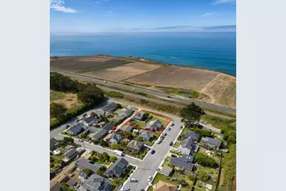 2 3rd Ave, Davenport, CA 95017 - Photo 11