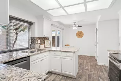 37 Coyle Creek Cir, Fair Oaks, CA 95628 - Photo 9